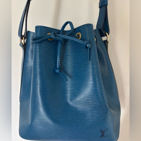 Louis Vuitton Blue Women's Bag - Picture 1 of 10